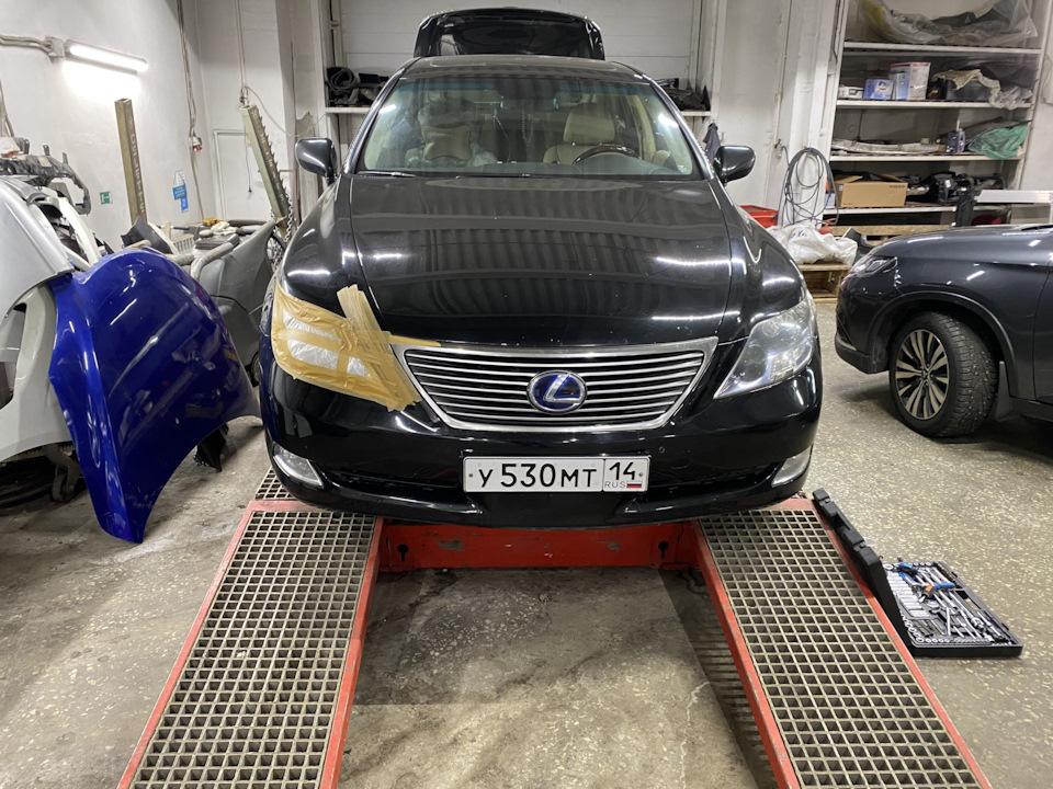 Фото в бортжурнале Lexus LS 600h