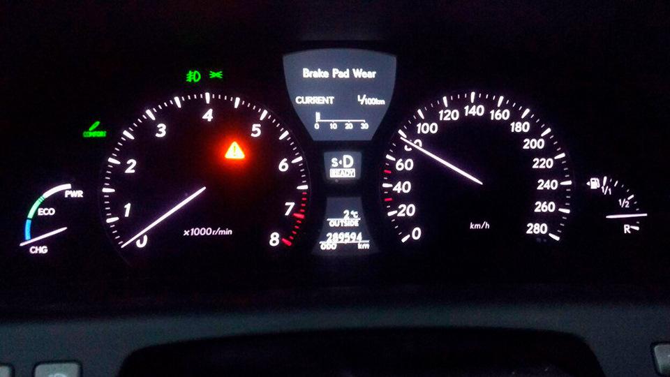 Вот так можно ездить до 80км/ч на батарее… с горочки)) — Lexus LS 600h